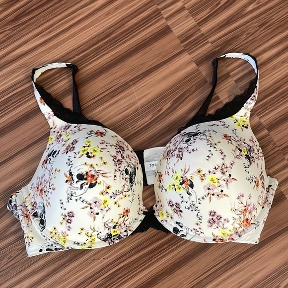 TORRID Curve NWOT Skull Bra Size 40DD - Picture 1 of 9